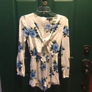 pacsun (kendal and kylie) floral romper